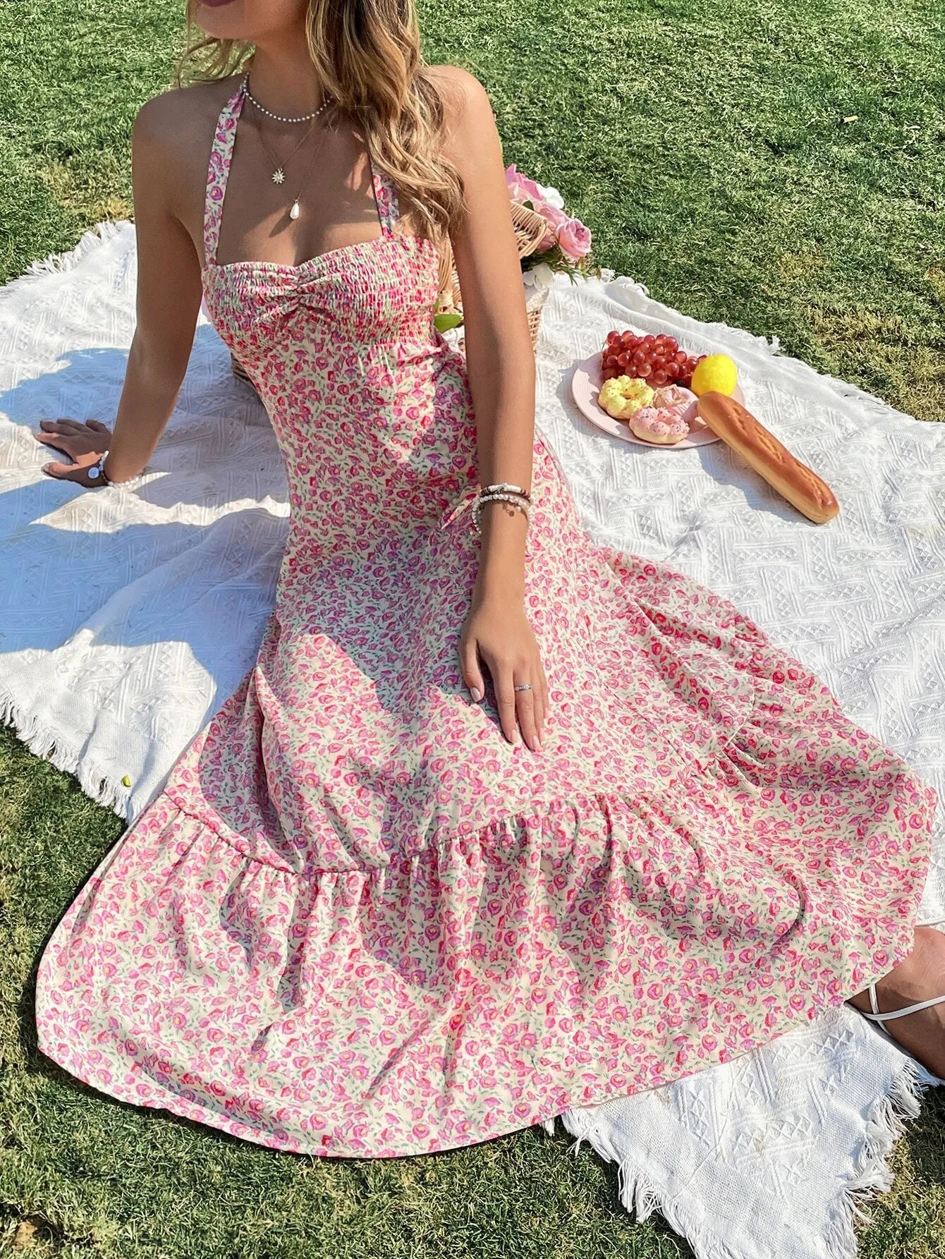 Vestido Fiesta Sin Mangas Escote Halter - Vestiria