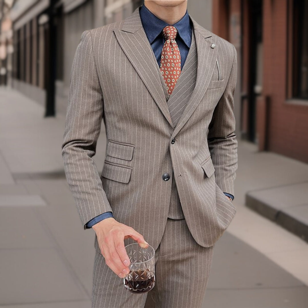Traje Clásico Rayas Tres Piezas