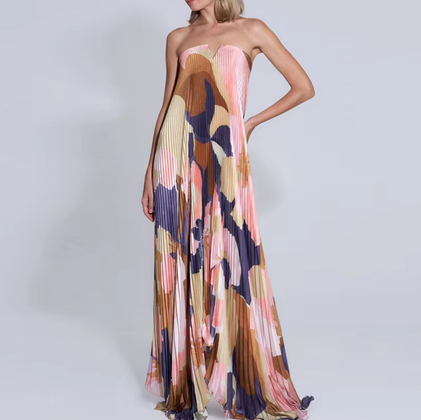 Vestido Floral Elegante con Pliegues Estilo Verano