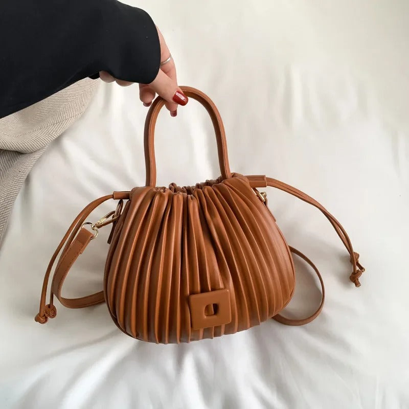 Bolso bandolera clásico de diseño elegante