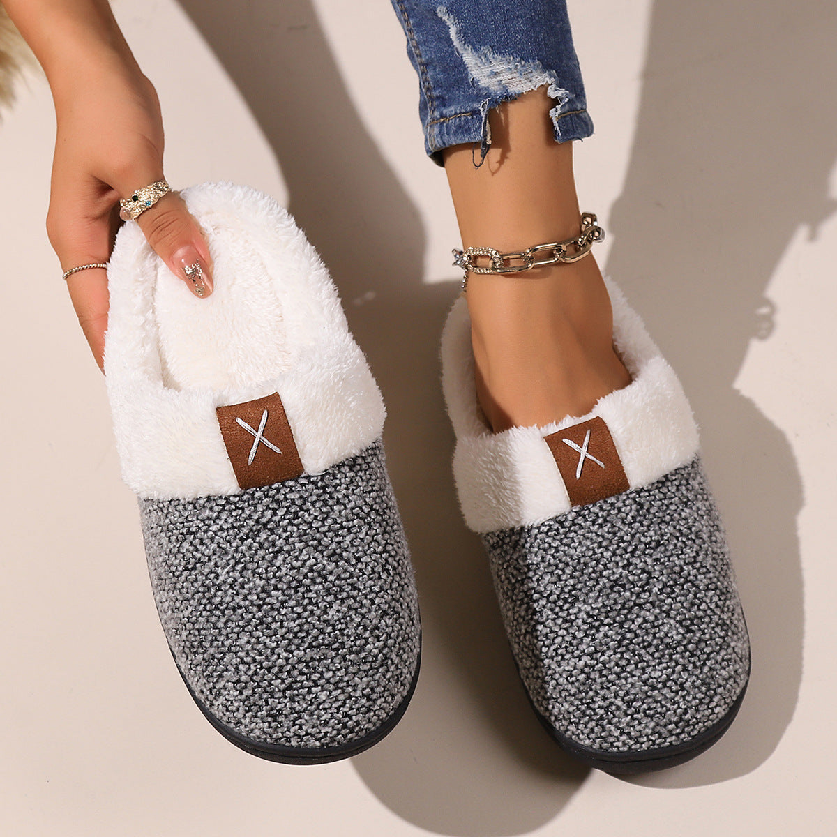 Pantuflas de Piel Suave con Talón Descubierto
