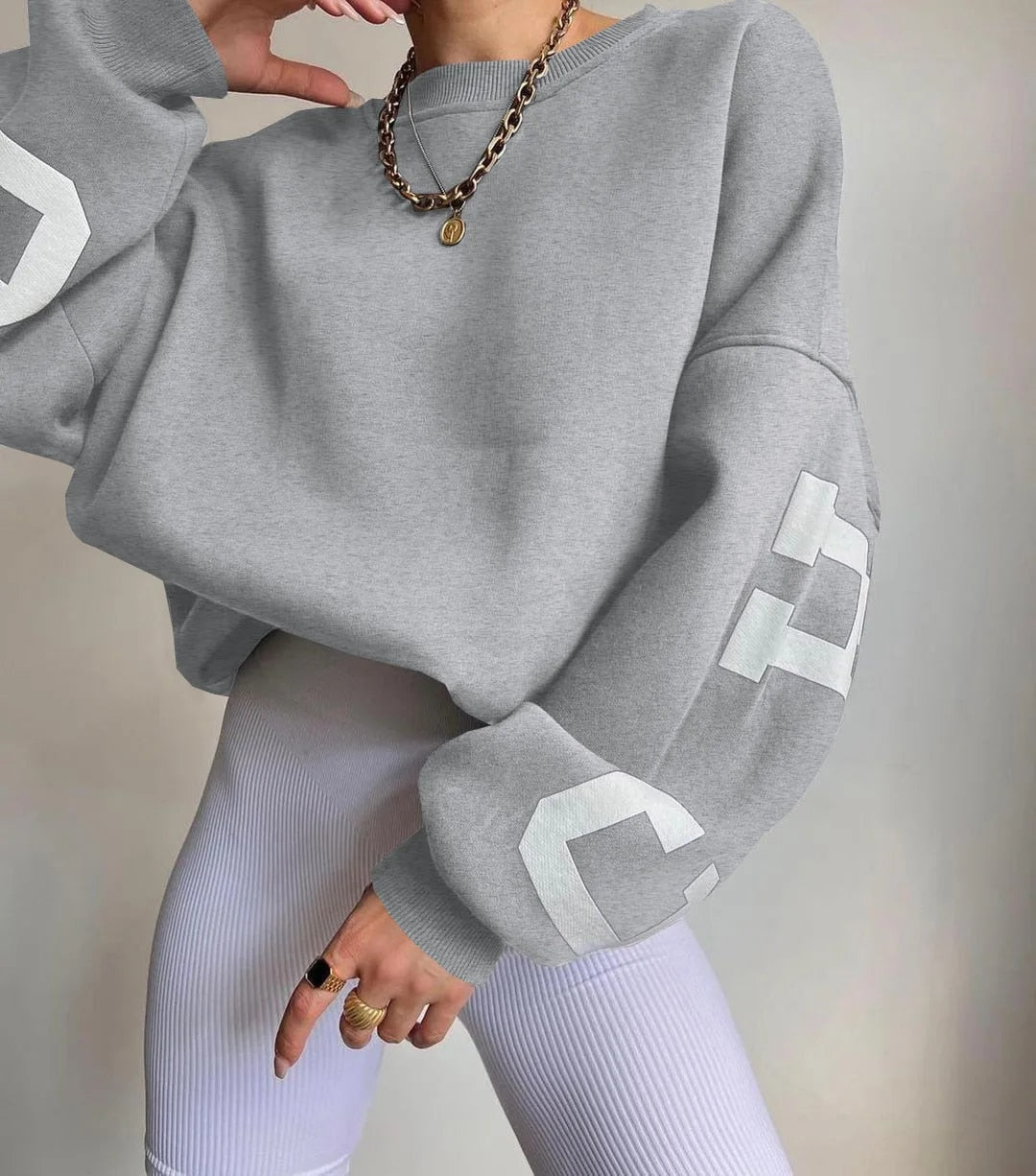 Sudadera cómoda con estampado de texto