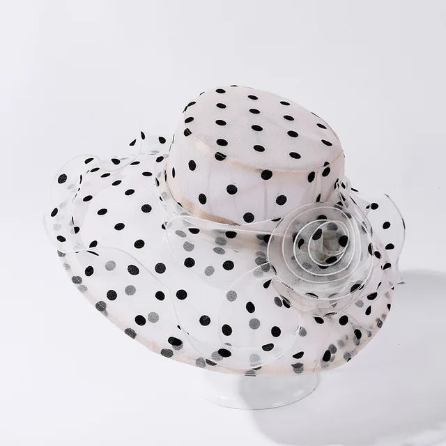 Gorro de punto con lunares