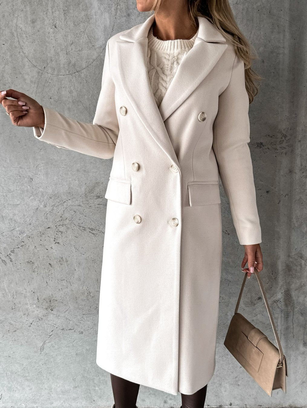 Abrigo Trench Clásico con Botones Elegantes