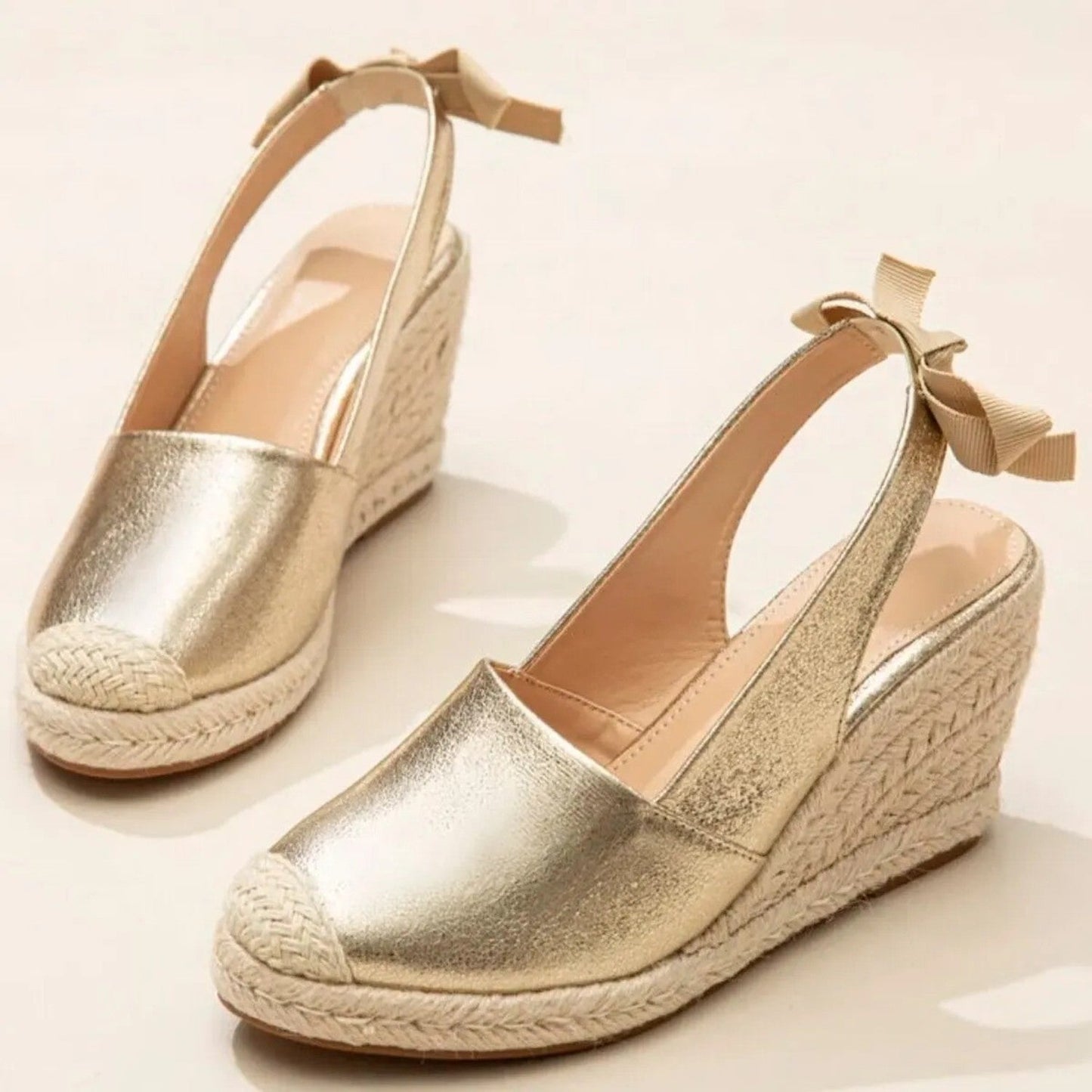 Sandalias Mujer Correa Plateada Elegantes - Vestiria