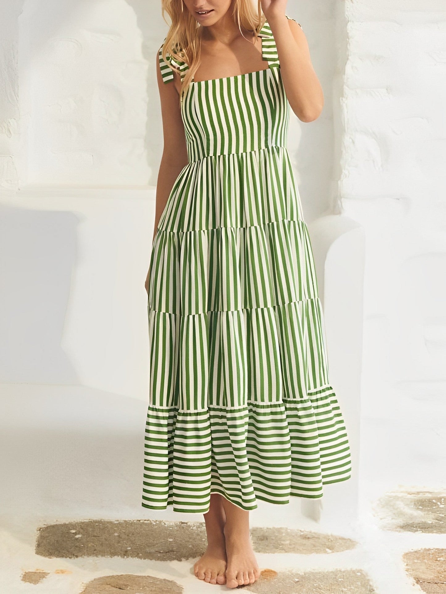 Vestido Ligero de Verano con Tirantes - Vestiria