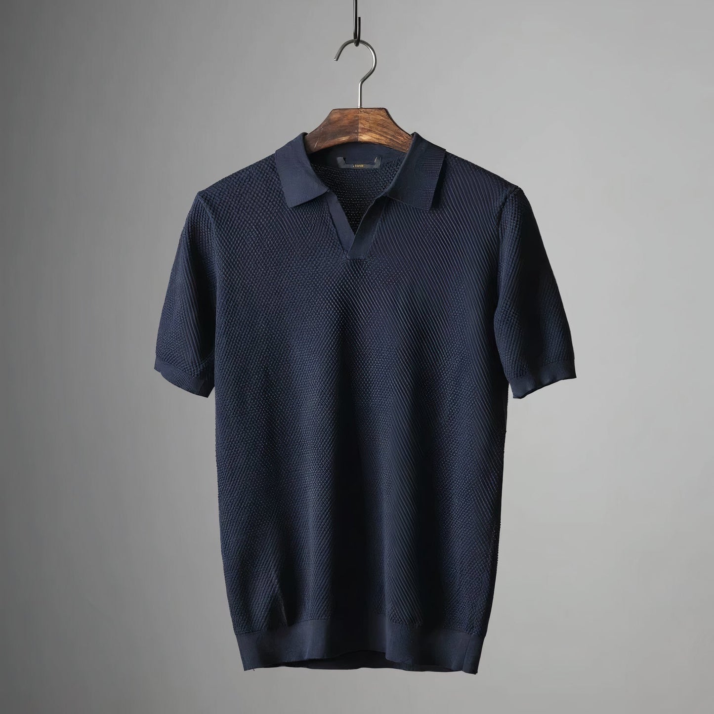 Polo de Punto Cuello en V Clásico