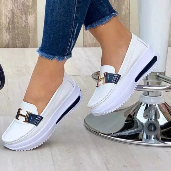 Zapatos cómodos para mujer de estilo clásico