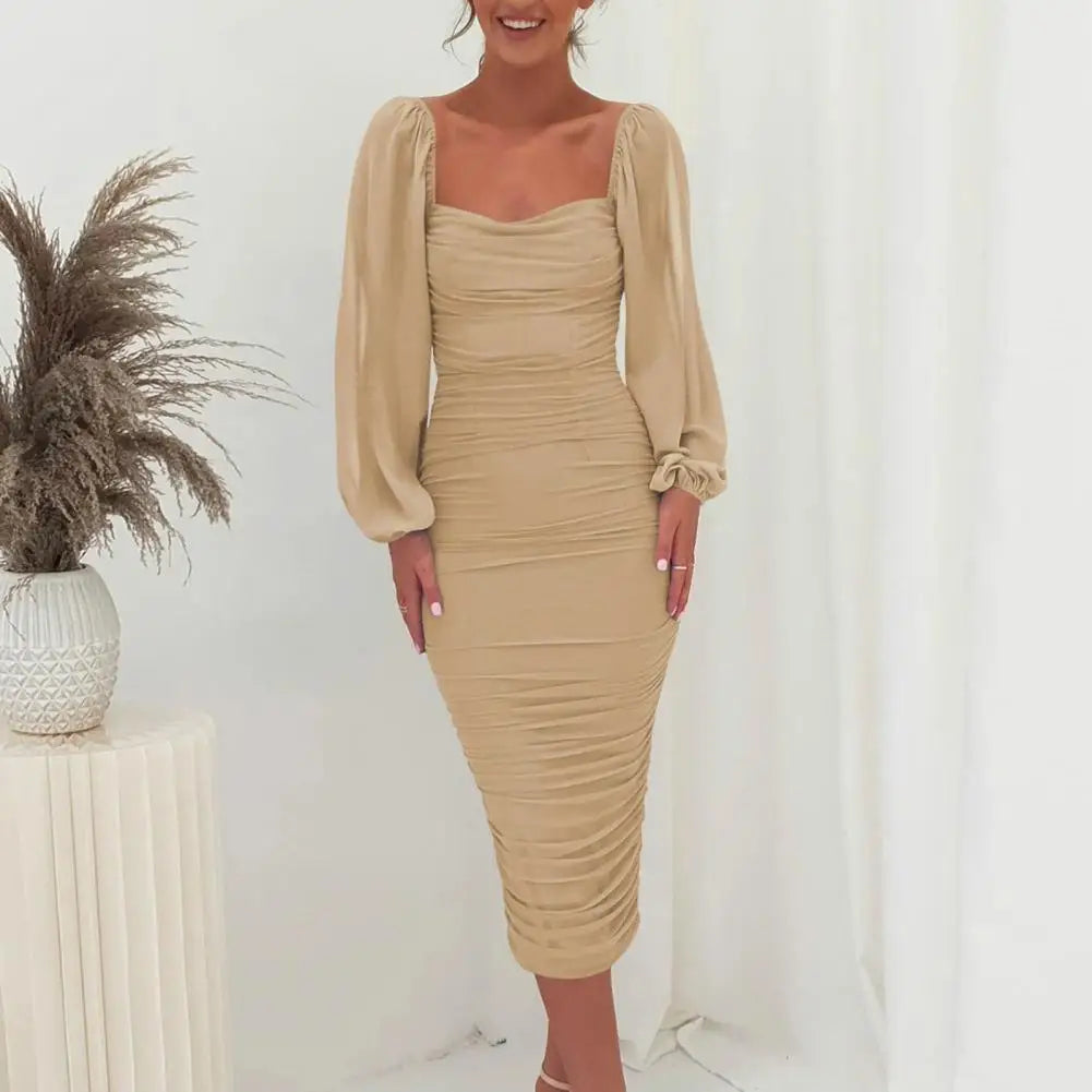 Vestido Midi Cuello Cuadrado Elegante