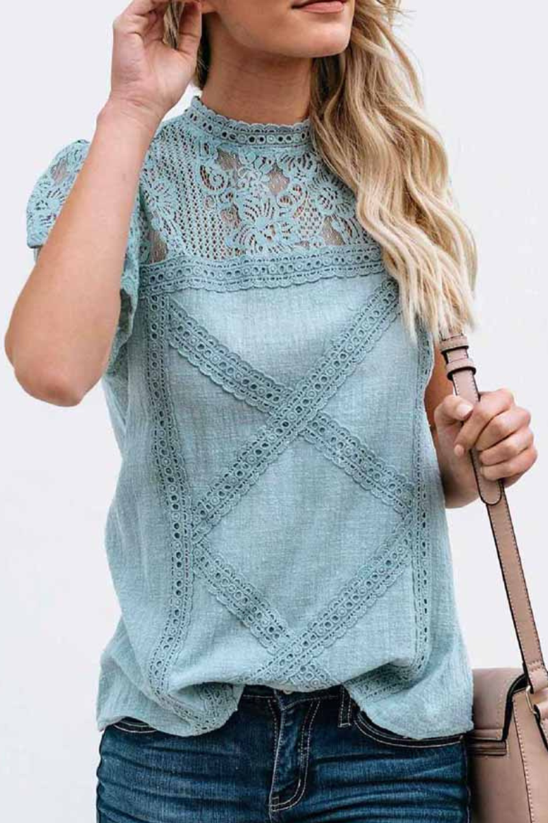 Blusa de encaje elegante manga corta