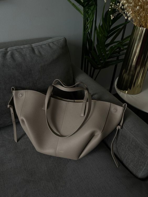 Bolso Tote Grande y Chic