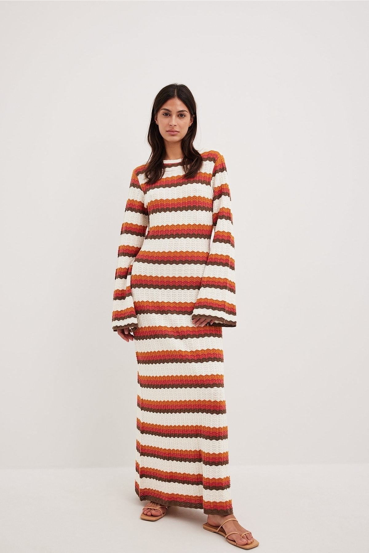 Vestido Maxi Punto Estampado Zigzag Sin Espalda - Vestiria