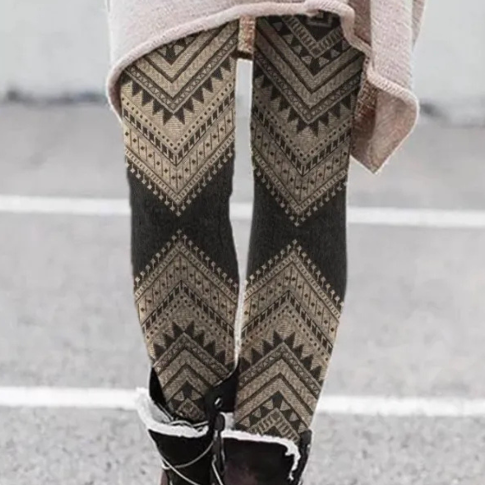 Pantalones deportivos elásticos con estampado femenino