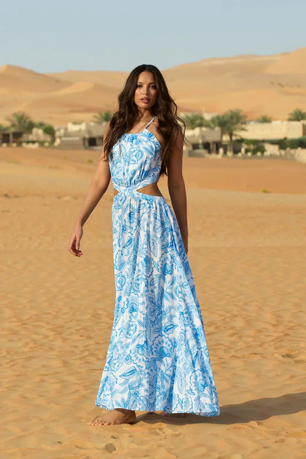 Vestido Maxi Estampado Sin Espalda - Vestiria