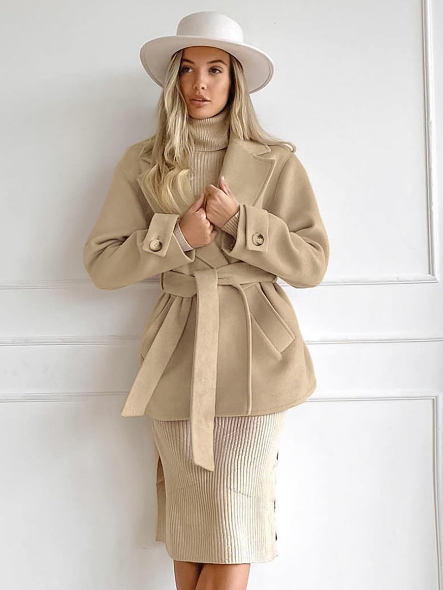 Chaqueta Beige Abotonada Cinturón Adaptable Mujer - Vestiria