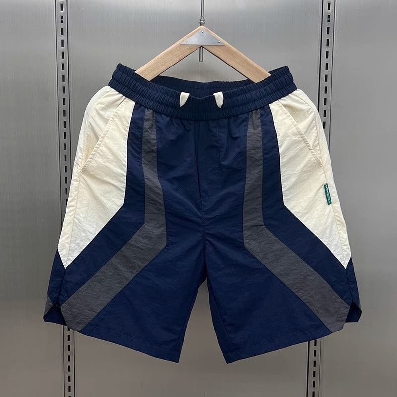 Pantalones cortos deportivos hombre con detalles contrastados