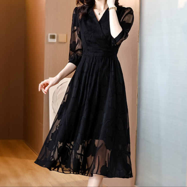 Vestido midi florido elegante con mangas transparentes - Vestiria