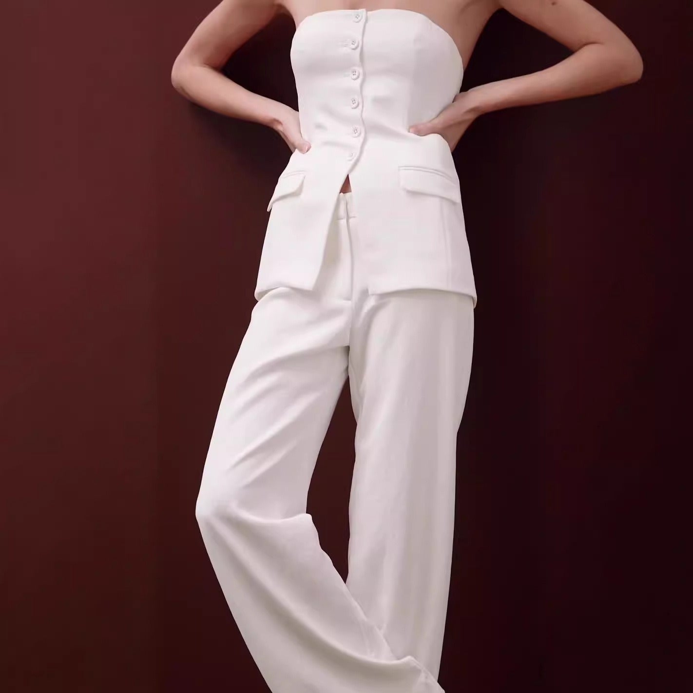 Traje de mujer elegante corsé y pantalón recto