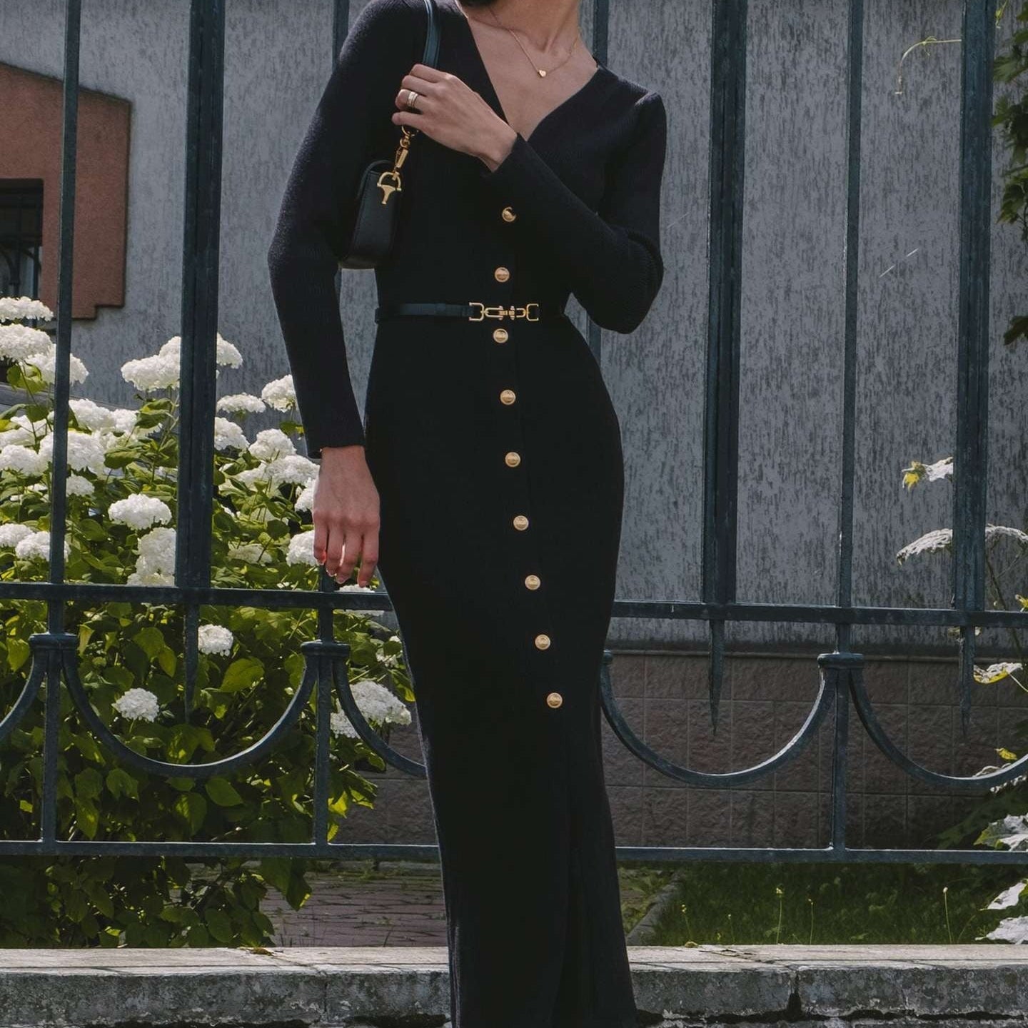 Vestido Midi Elegante con Cinturón Delgado