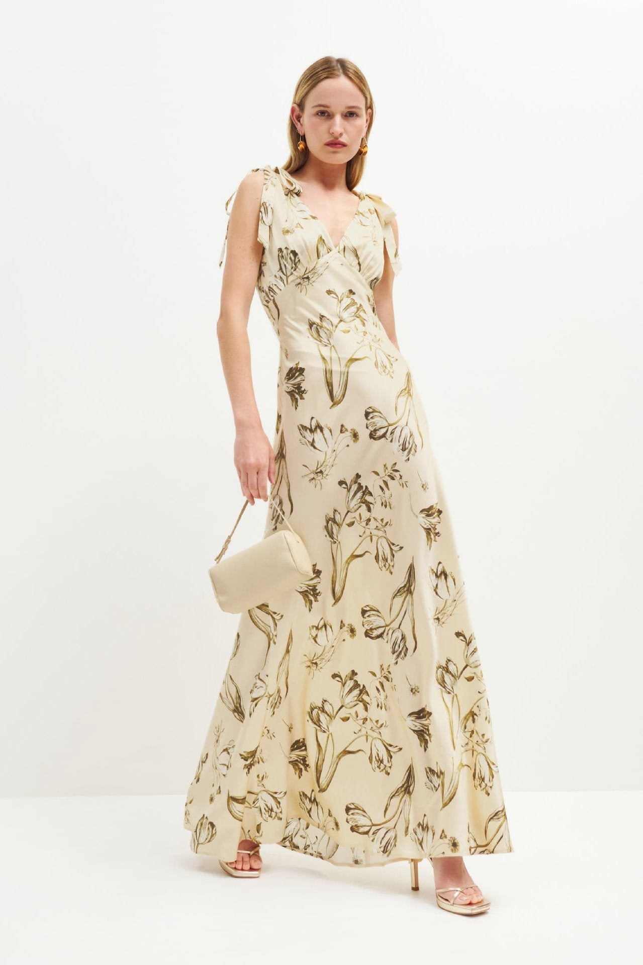 Vestido Maxi Elegante con Detalle Nudo - Vestiria