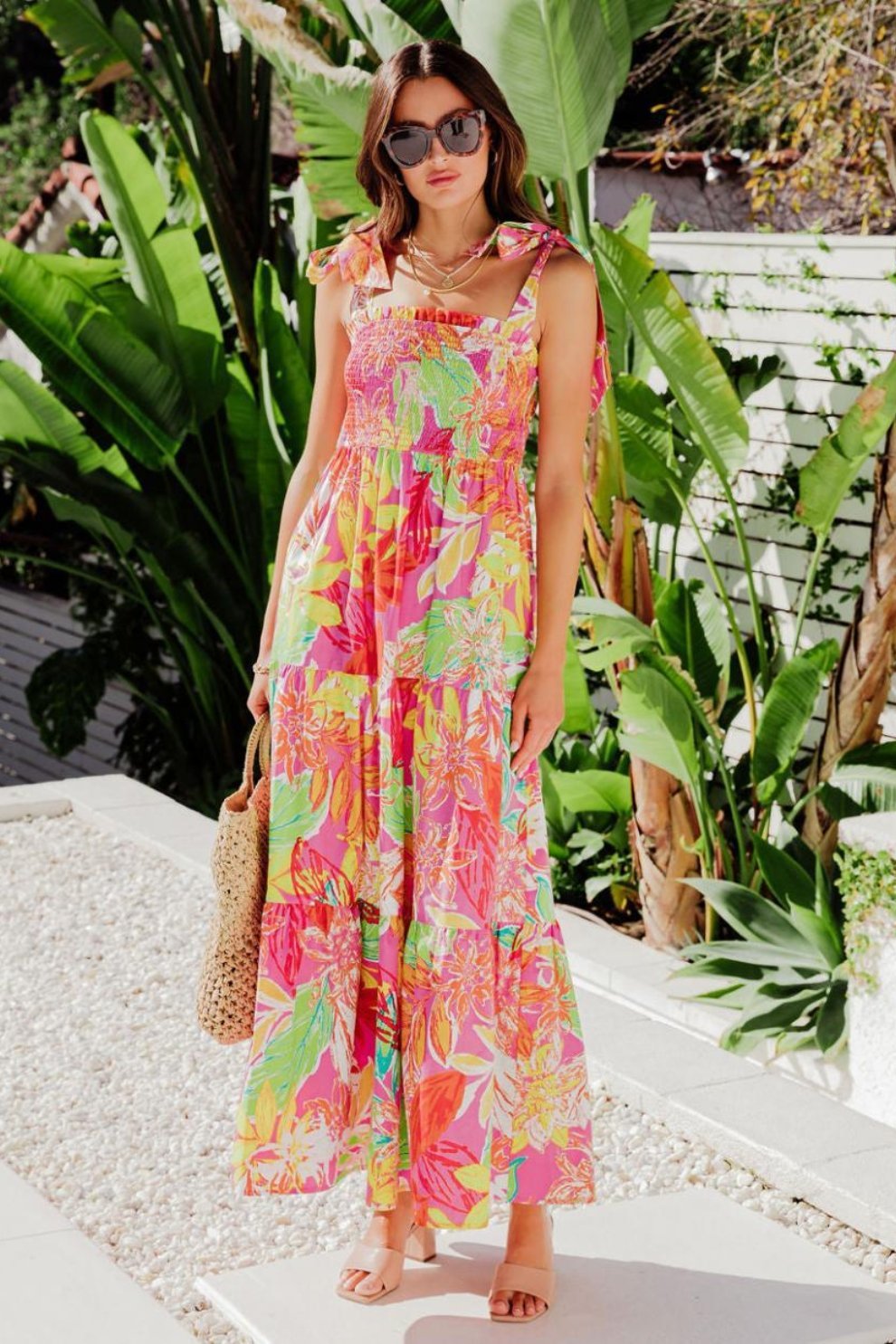 Vestido Estampado Floral con Volantes y Cuello de Pajarita - Vestiria
