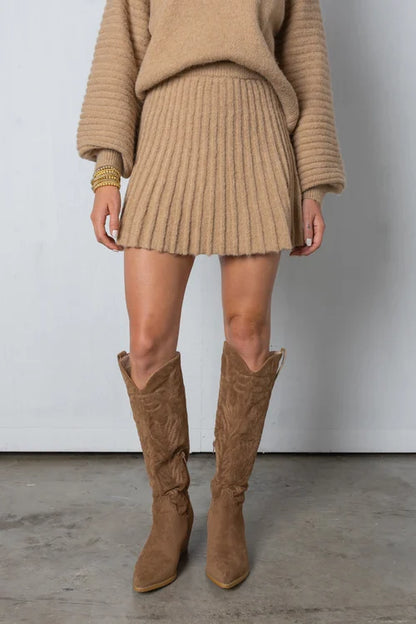Conjunto Mujer Suéter Plisado y Falda Cómoda