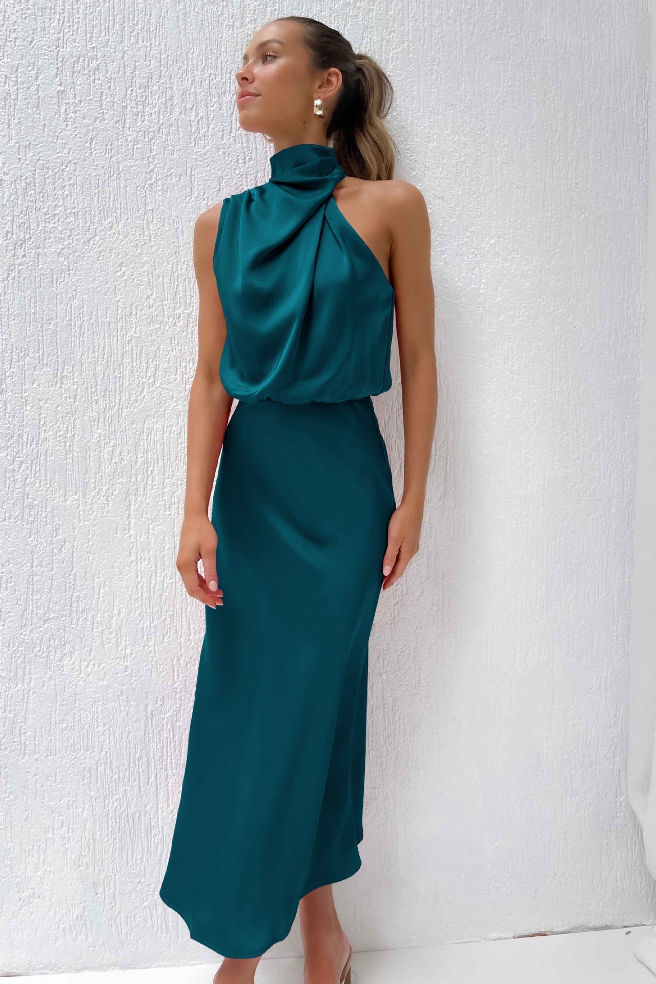 Vestido de fiesta largo elegante con escote en V