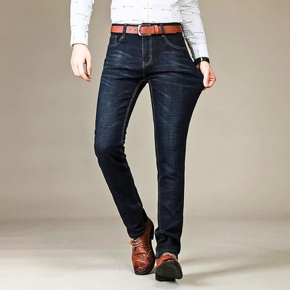 Pantalones vaqueros ajustados hombre estilo actual