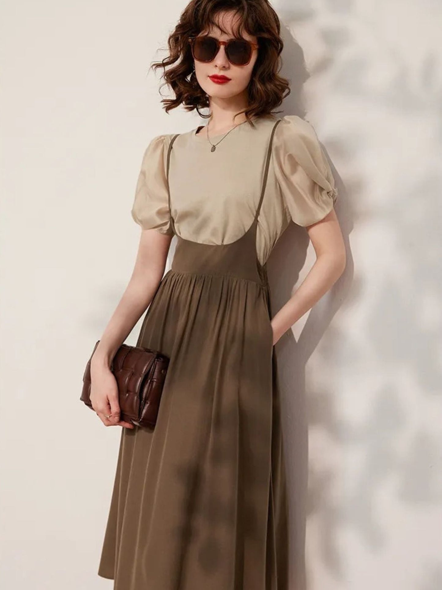 Vestido Camisero con Falda Midi Elegante