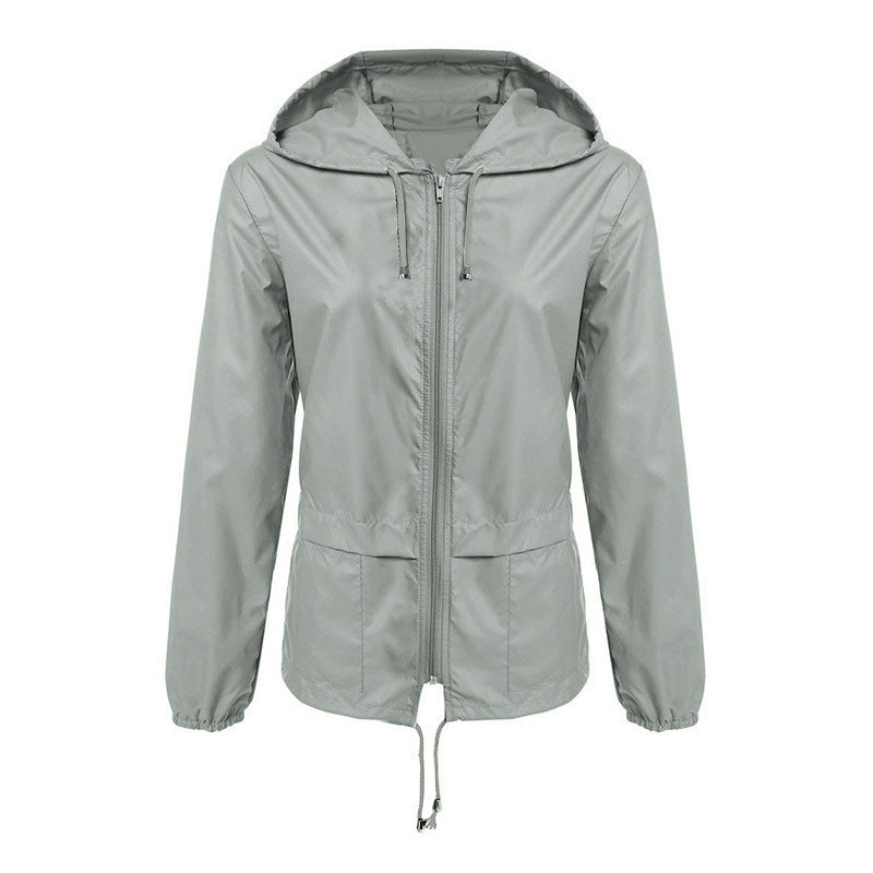 Chaqueta impermeable ligera con capucha → Chaqueta Aguacero Ligera y Transpirable
