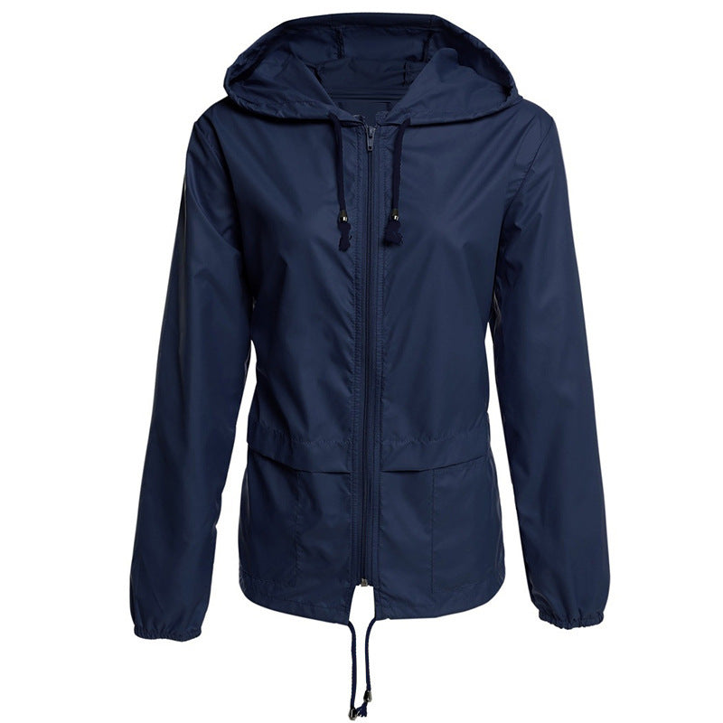 Chaqueta impermeable ligera con capucha → Chaqueta Aguacero Ligera y Transpirable