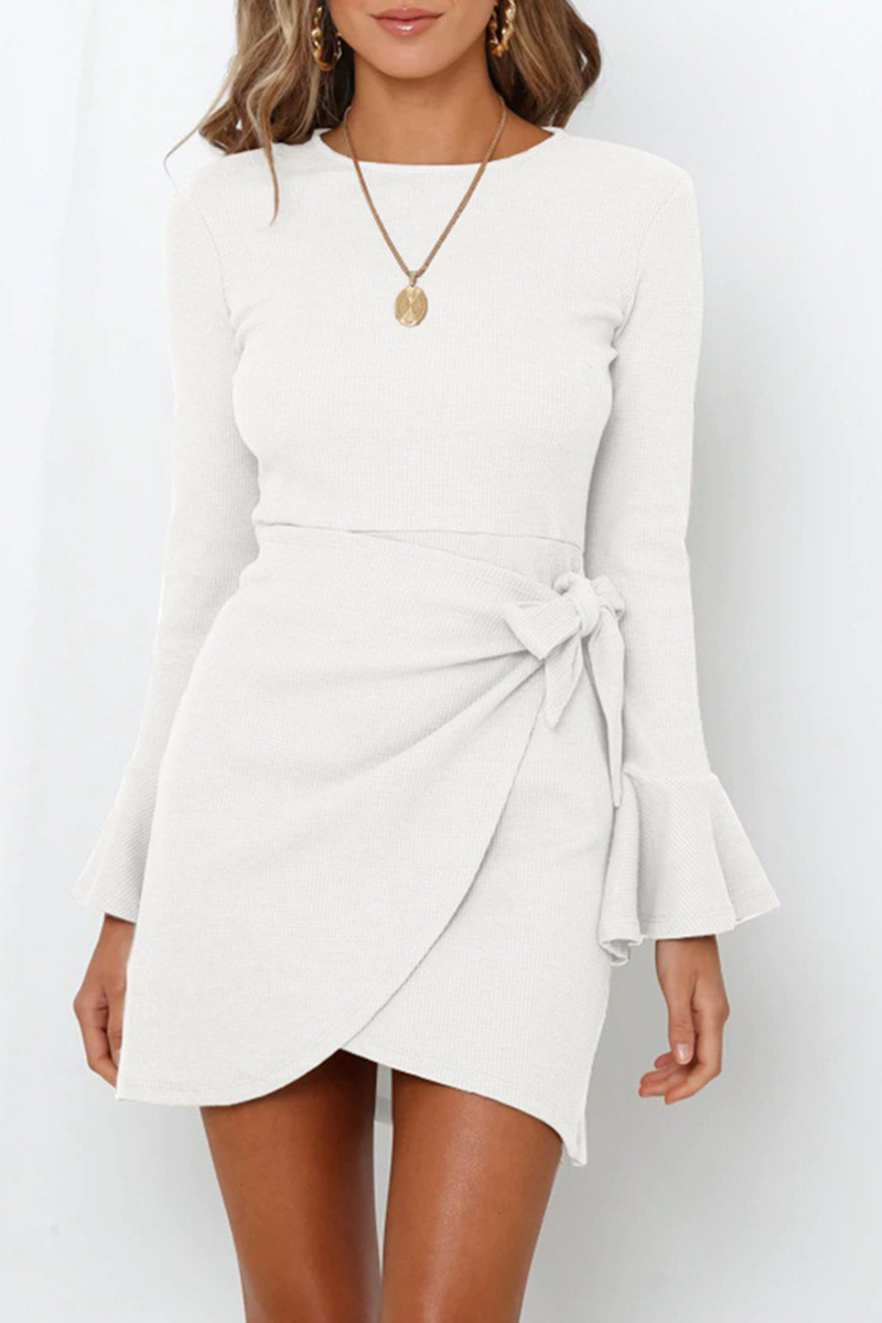 Vestido ligero cuello redondo con volantes femenino