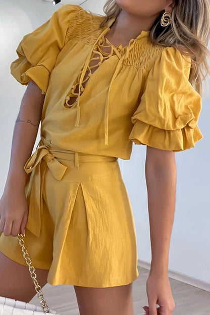 Vestido Floral Con Volantes Cinturado