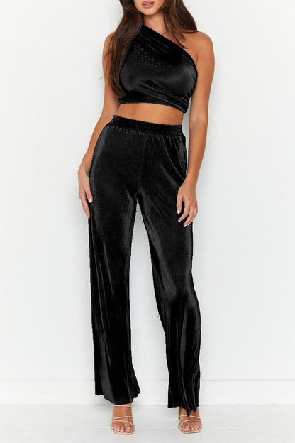 Conjunto Top Crop Asimétrico Pantalones Amplios