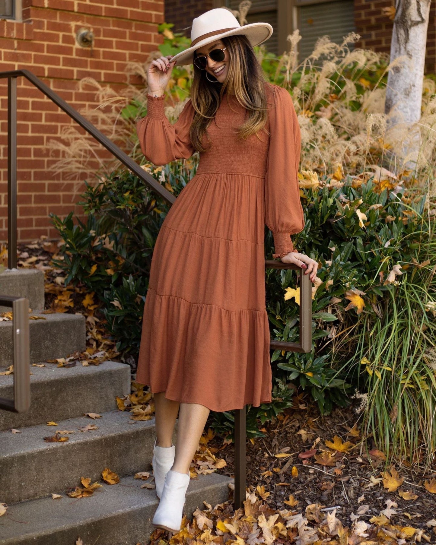 Vestido de Invierno con Mangas Largas y Capas - Vestiria