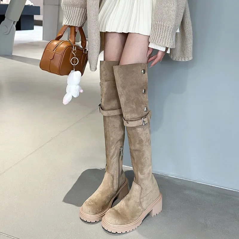 Botas Mujer Altas con Plataforma y Detalles Brillantes - Vestiria
