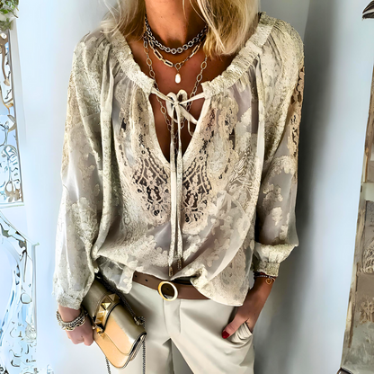 Blusa femenina con encaje y lazo elegante - Vestiria