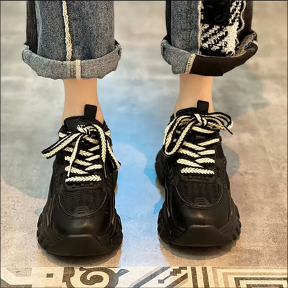 Zapatillas Deportivas con Suela Alta y Resistente - Vestiria