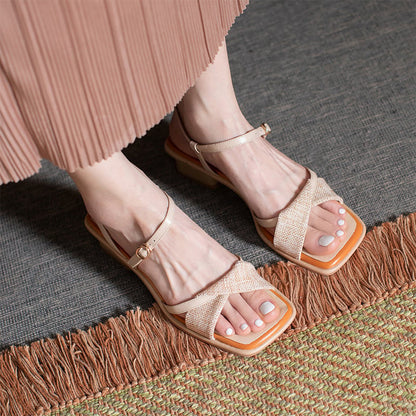 Sandalias de tacón alto abiertas elegantes