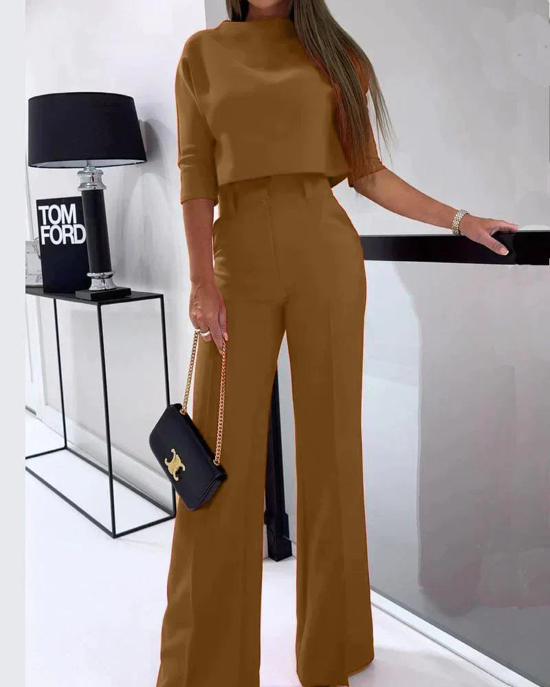 Conjunto de Dos Piezas Liso y Elegante