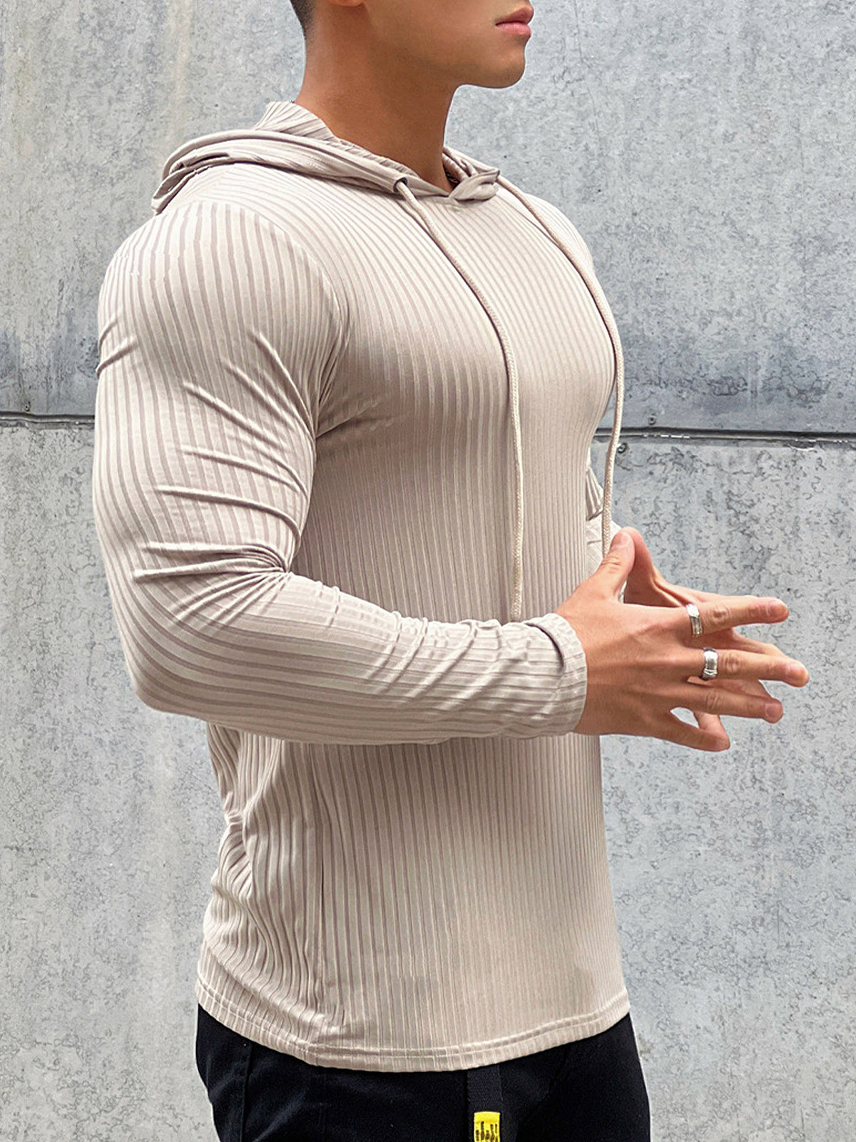 Camisa Deportiva Con Capucha Elástica