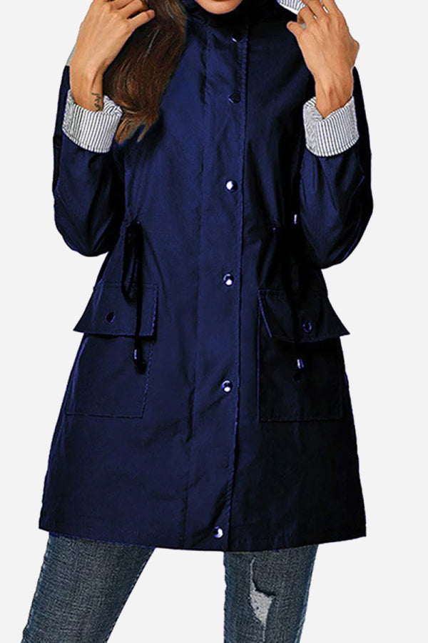 Chaqueta deportiva mujer con capucha ajustable