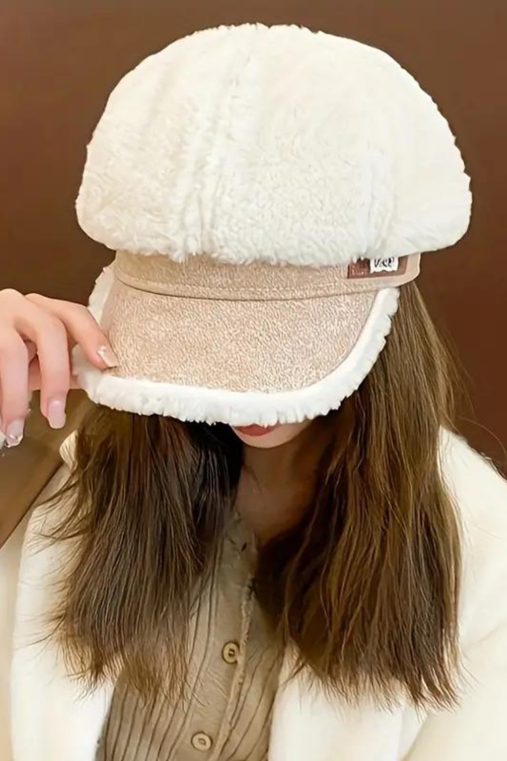 Gorra de Mujer Felpa Suave Corte Octogonal