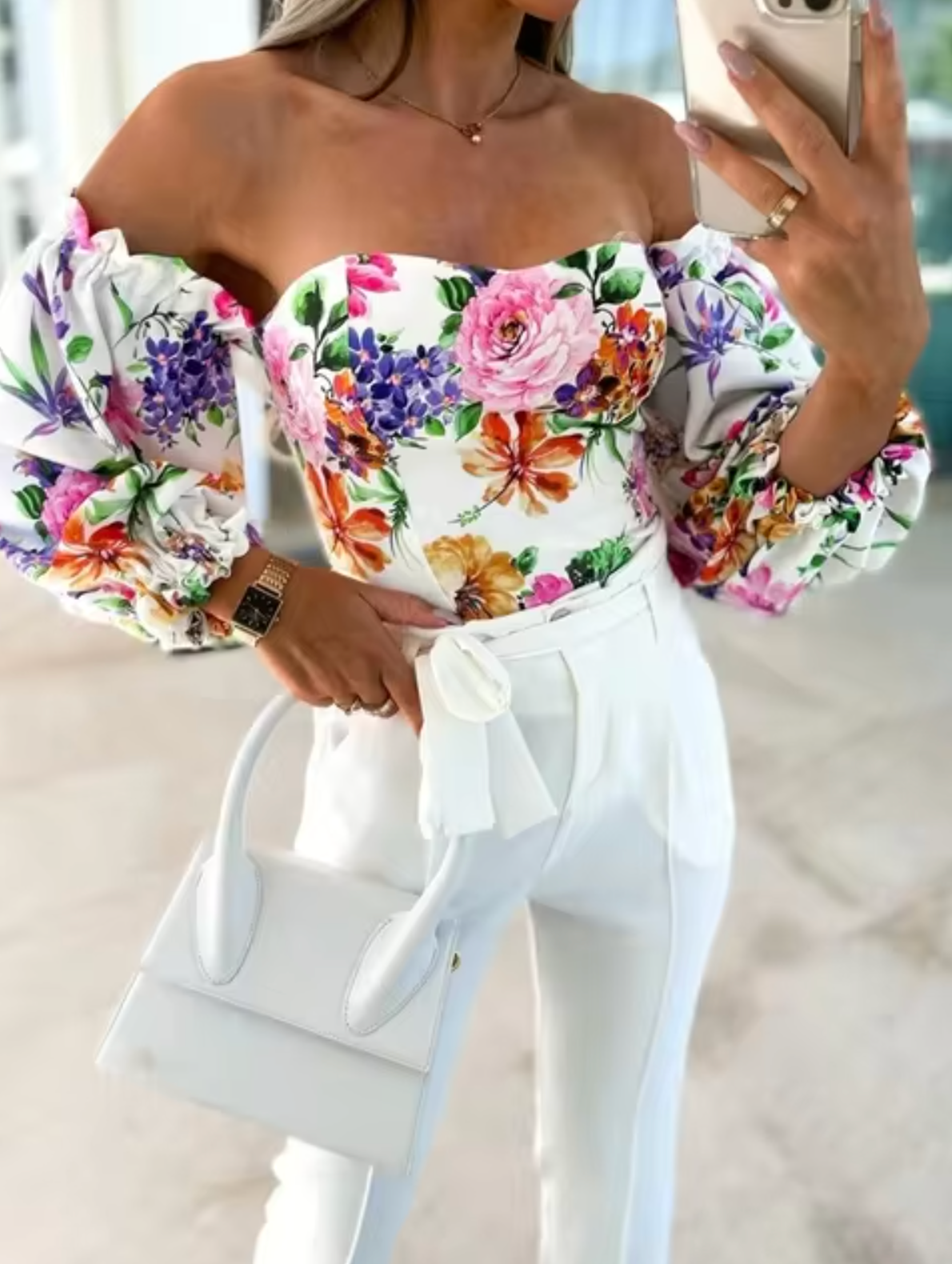 Blusas Florales con Escote en V