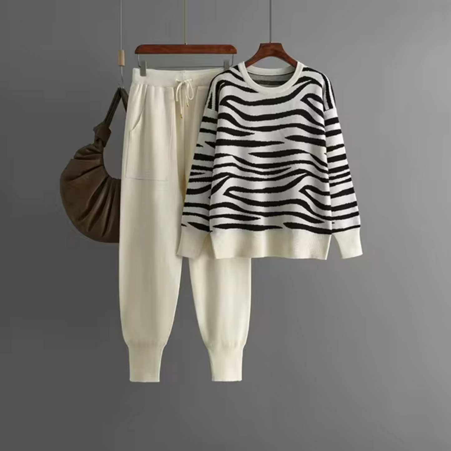 Conjunto Jersey Punto y Pantalón Suave