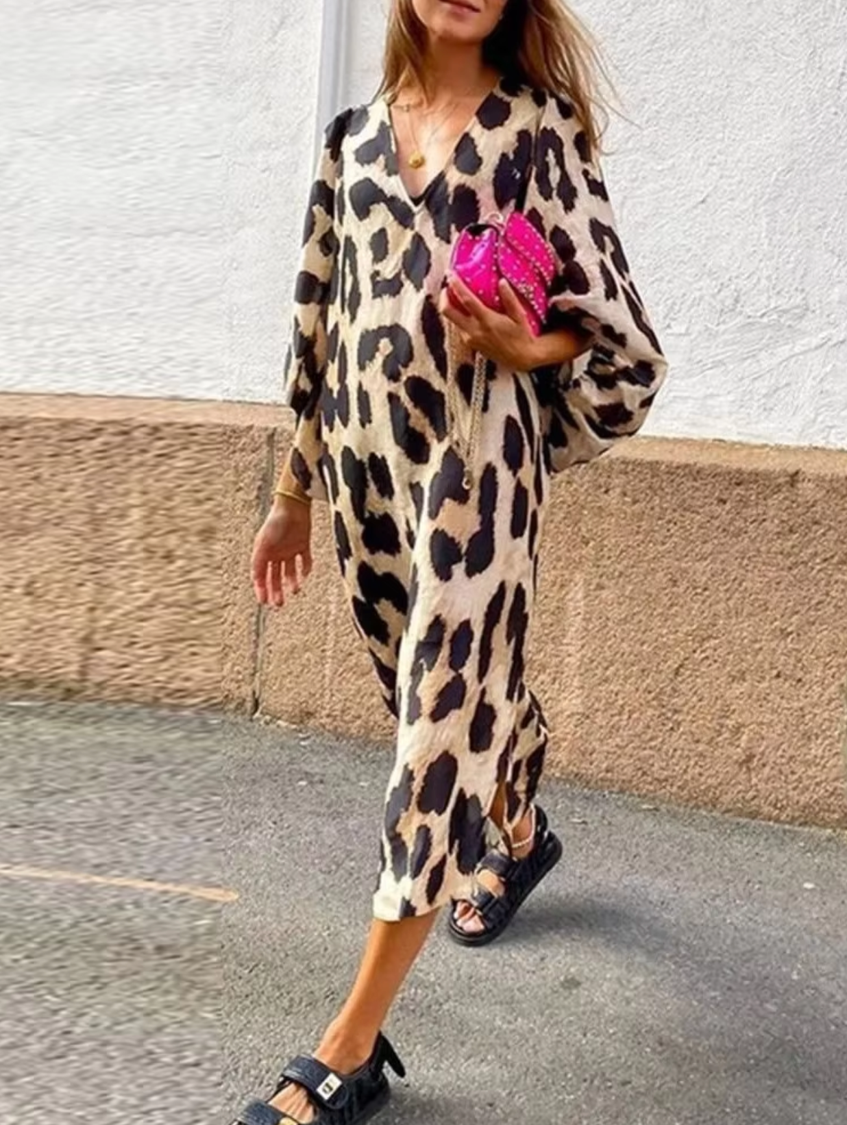 Vestido Leopardo Elegante Cuello V - Vestiria