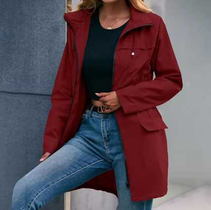Chaqueta deportiva con capucha casual
