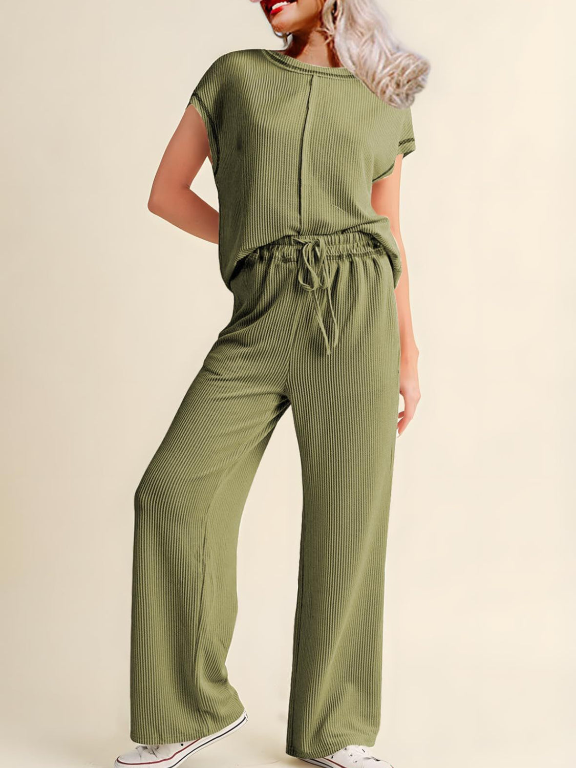 Conjunto de blusa y pantalón de canalé elegante verano