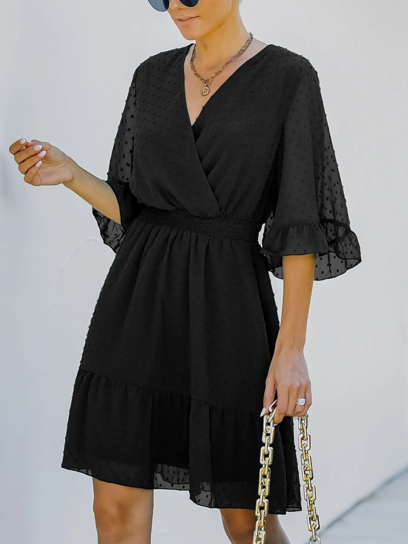 Vestido de Lunares Clásico con Mangas Amplias - Vestiria