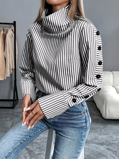 Blusa de rayas cuello alto elegante